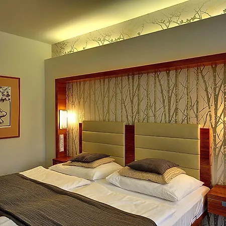 St. Joseph Royal Regent Hotel 4*