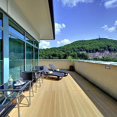 St. Joseph Royal Regent 4*